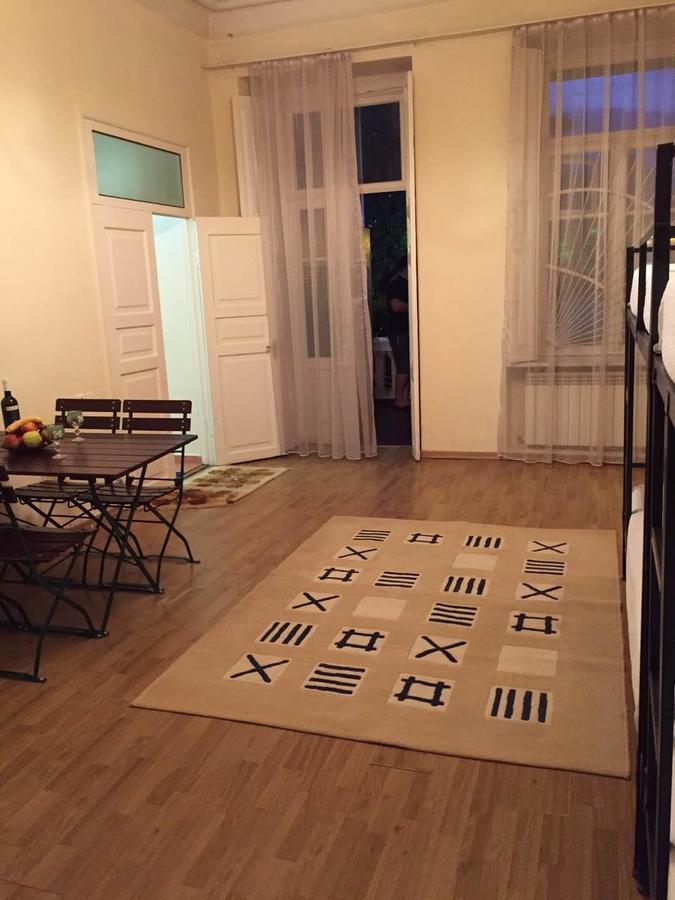 Mar Nero Hostel Batumi Luaran gambar