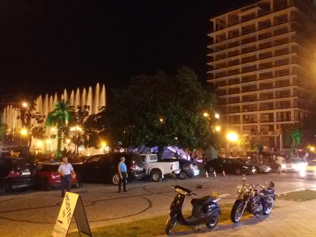 Mar Nero Hostel Batumi Luaran gambar