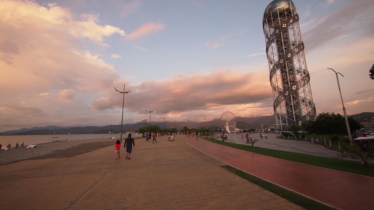 Mar Nero Hostel Batumi Luaran gambar