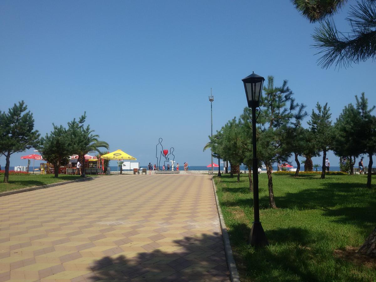 Mar Nero Hostel Batumi Luaran gambar